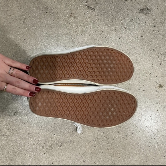 Old Skool Vans in Camel Suede - Picture 3 of 4